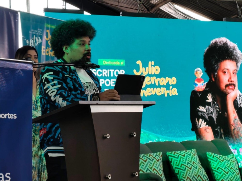 VIDEO | FILXela abre sus puertas con homenaje a Julio Serrano Echeverría 