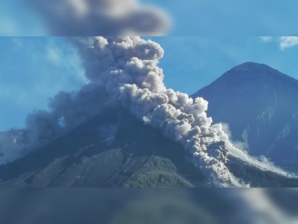 Volcán Santiaguito mantiene actividad y se espera que continúe en las próximas semanas