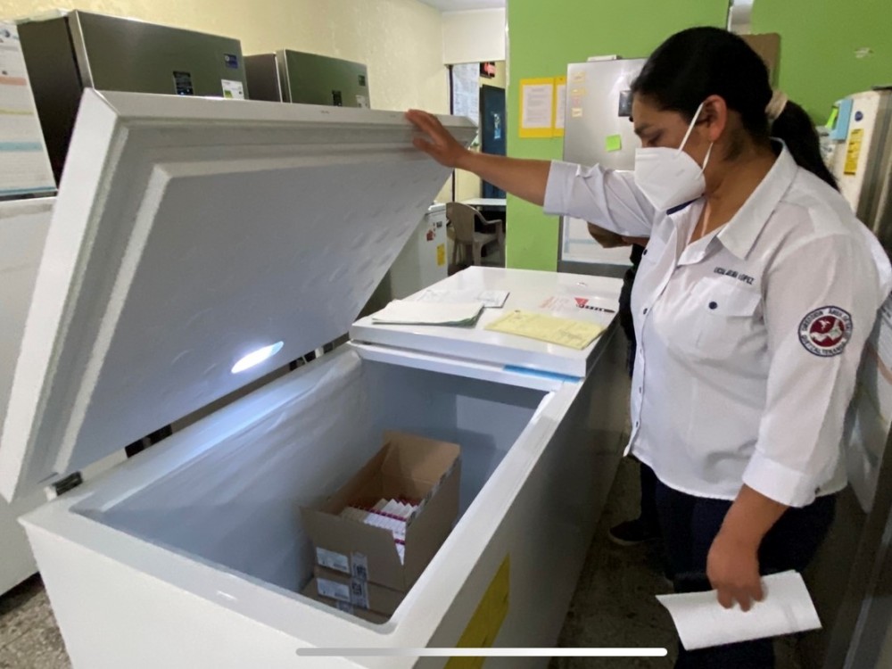 Xela se queda sin tres tipos de vacunas contra el Coronavirus 