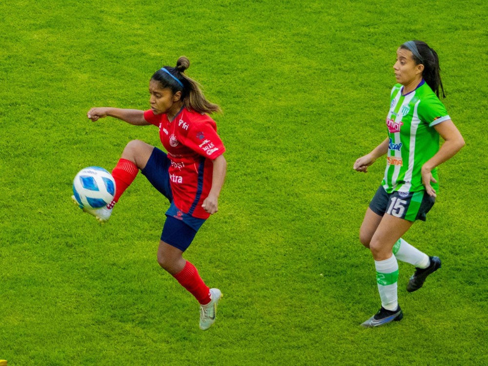 Xelajú MC y Unifut Antigua van por la gloria del futbol femenino