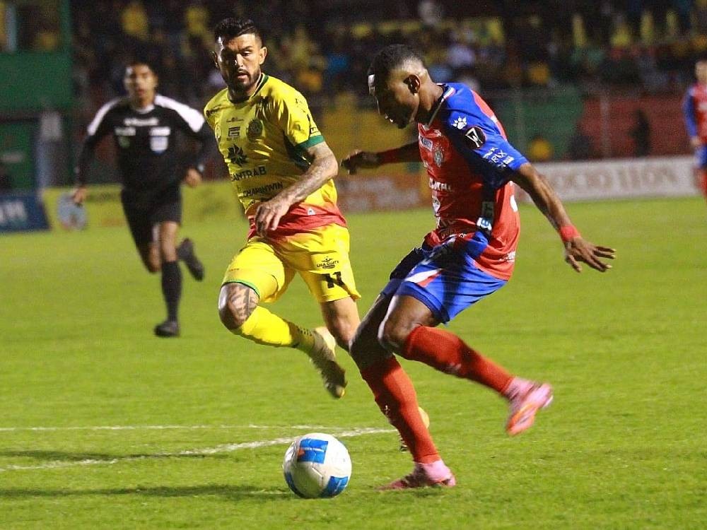 Xelajú pierde fuerza y sumó su quinta derrota en sus últimos seis partidos de Liga Nacional 