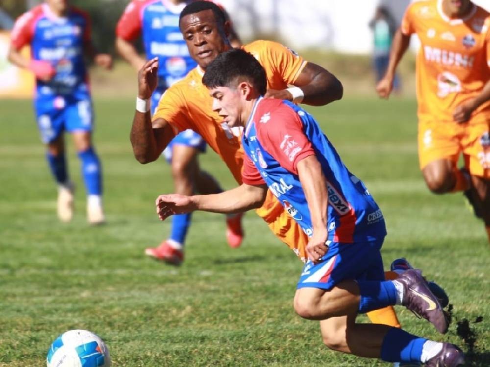 Xelajú suma de visita ante Deportivo Achuapa 