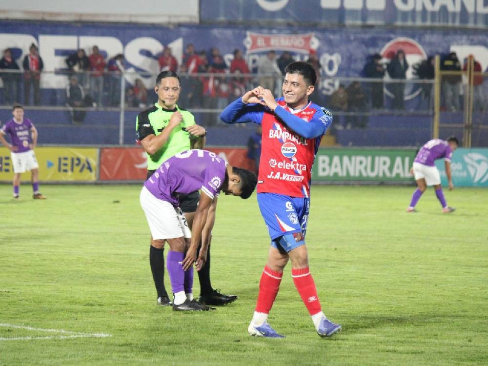 Xelajú ya clasificado a la fase final quiere cerrar líder del torneo